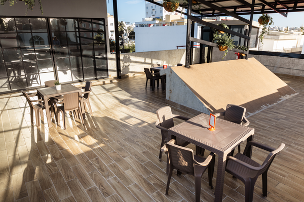 Rooftop DIX Business Center 02